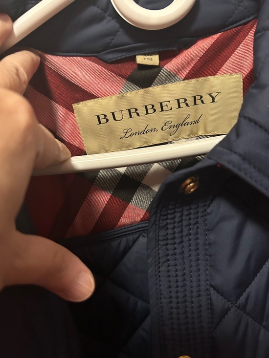 Burberry Navy Quilted Coat with Red Accent Trim - Picture 5 of 14
